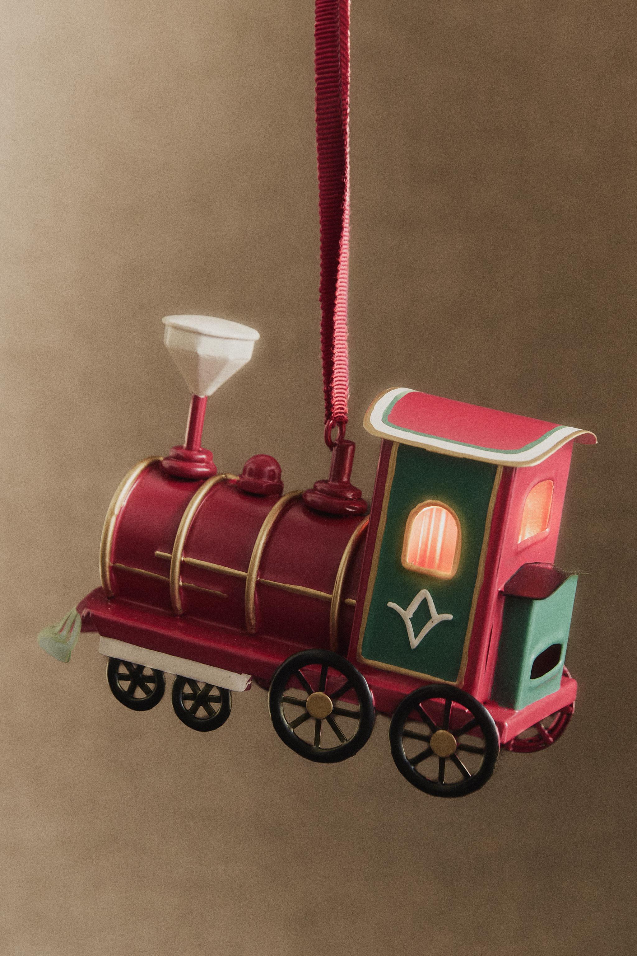 LIGHT TRAIN CHRISTMAS TREE ORNAMENT